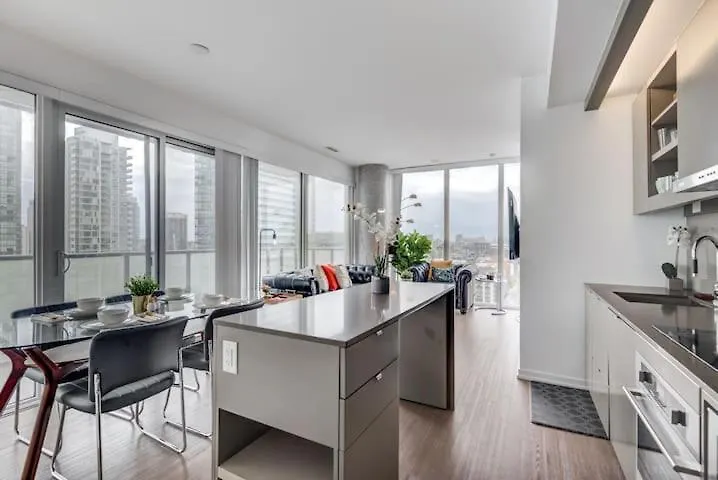 Apartment Luxury Condo By Cn Tower Toronto